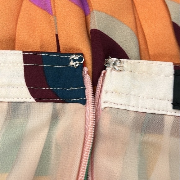 J. Crew Pleated Midi Skirt in Art Deco Print Size 00 - Picture 7 of 11